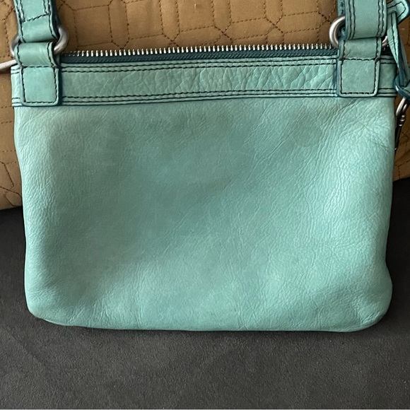 Fossil Mint Green Crossbody - Picture 4 of 9